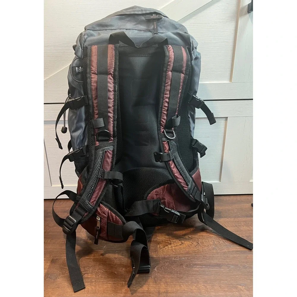 Field & Stream Mountain Scout 45L Internal Frame Backpack Burgundy Grey CEH01086